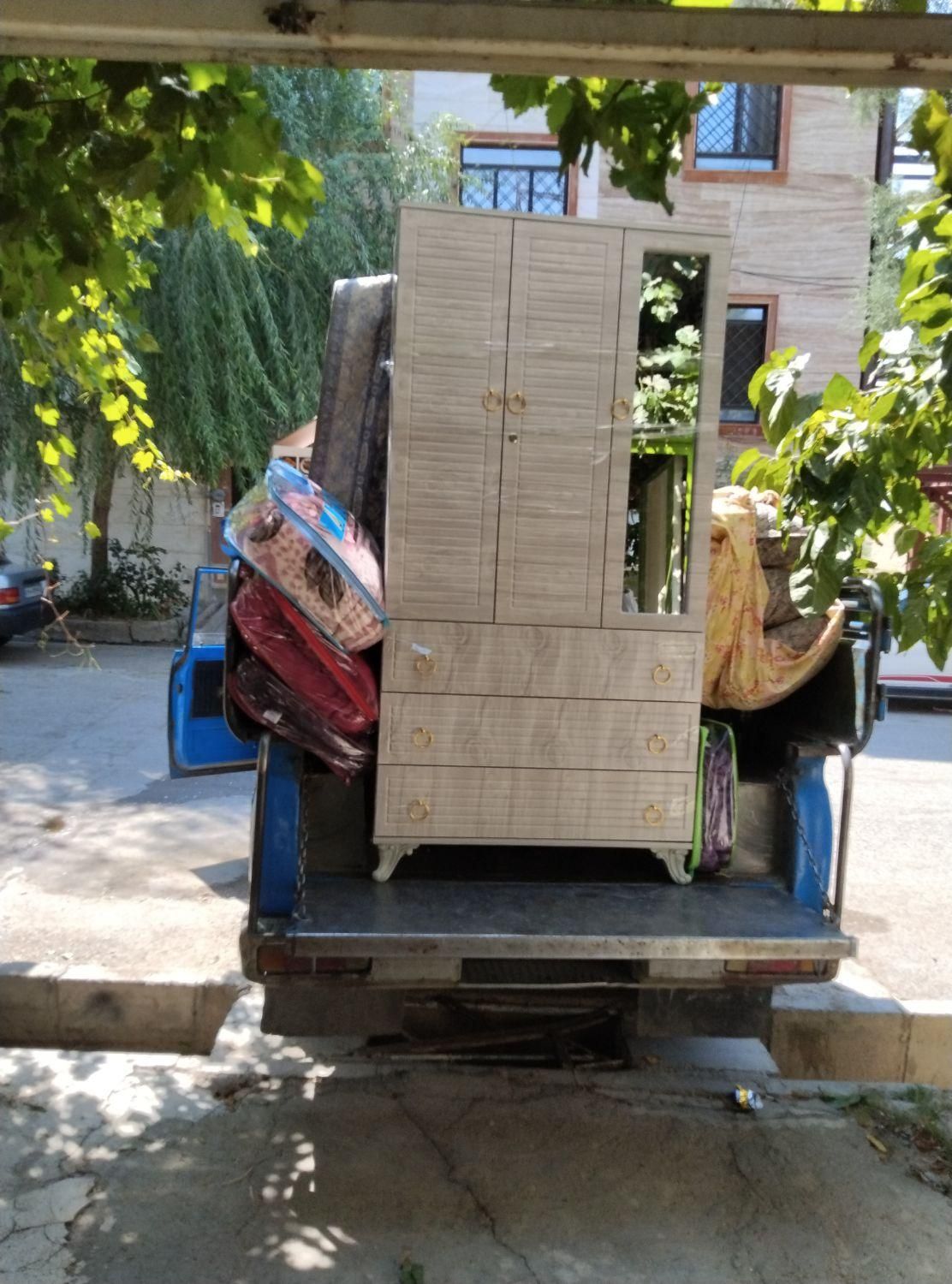 حمل اثاثیه منزل به همراه کارگر (باربری پارسیان)|خدمات حمل و نقل|بروجرد, |دیوار