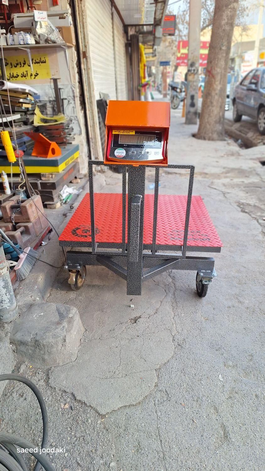 باسکول ۵۰۰ کیلویی چرخ دار ترازو توزین|فروشگاه و مغازه|خرمآباد, |دیوار