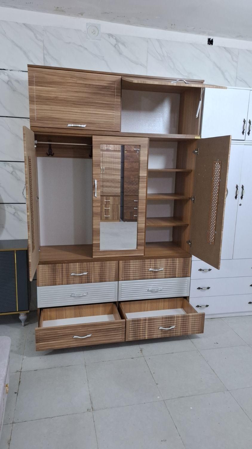 کمدلباس کرکره ایی عرض 150 ارتفاع 230 عمق 52 سانت|جاکفشی، کمد، دراور|کرج, خرمدشت|دیوار