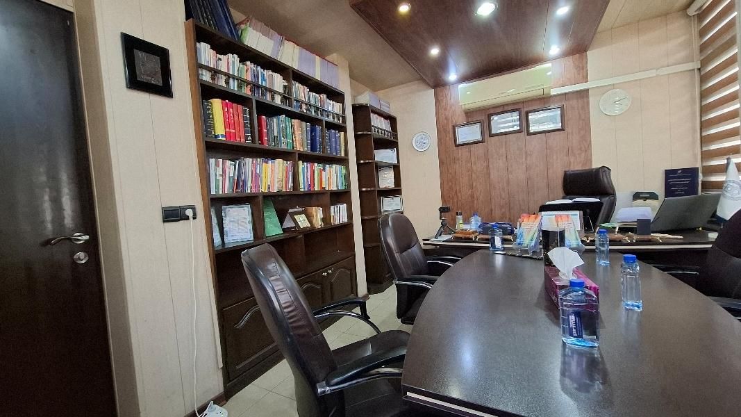 وکیل با دو شعبه نقد و اقساط|خدمات مالی، حسابداری، بیمه|تهران, گیشا|دیوار