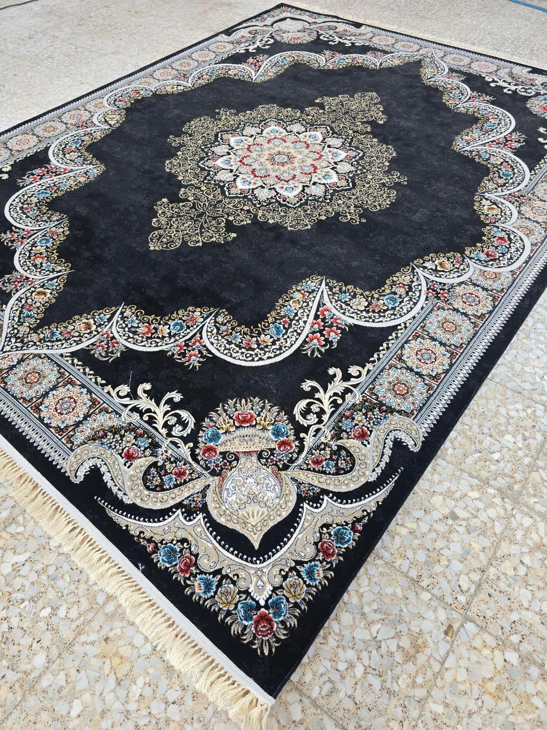 فرش نگین مشهد۷۰۰شانه تراکم ۲۵۵۰نخ اکرولیک|فرش|صدرا-فارس, |دیوار