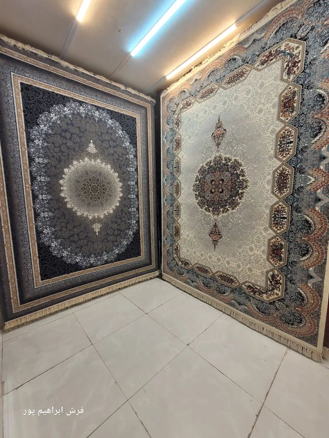 گندم طوسی (فرش ابراهیم پور)|فرش|مشهد, سراب|دیوار