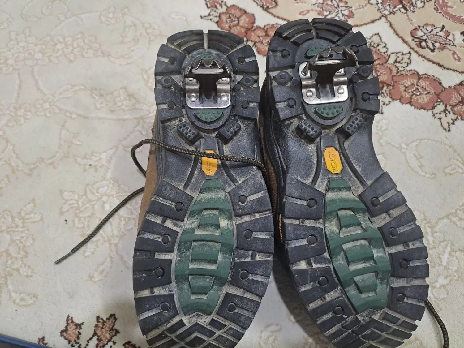 کفش کوهنوردی کلمبیا مدل ویبرام یخ شکن سایز 41|کیف، کفش، کمربند|اصفهان, باغ دریاچه|دیوار