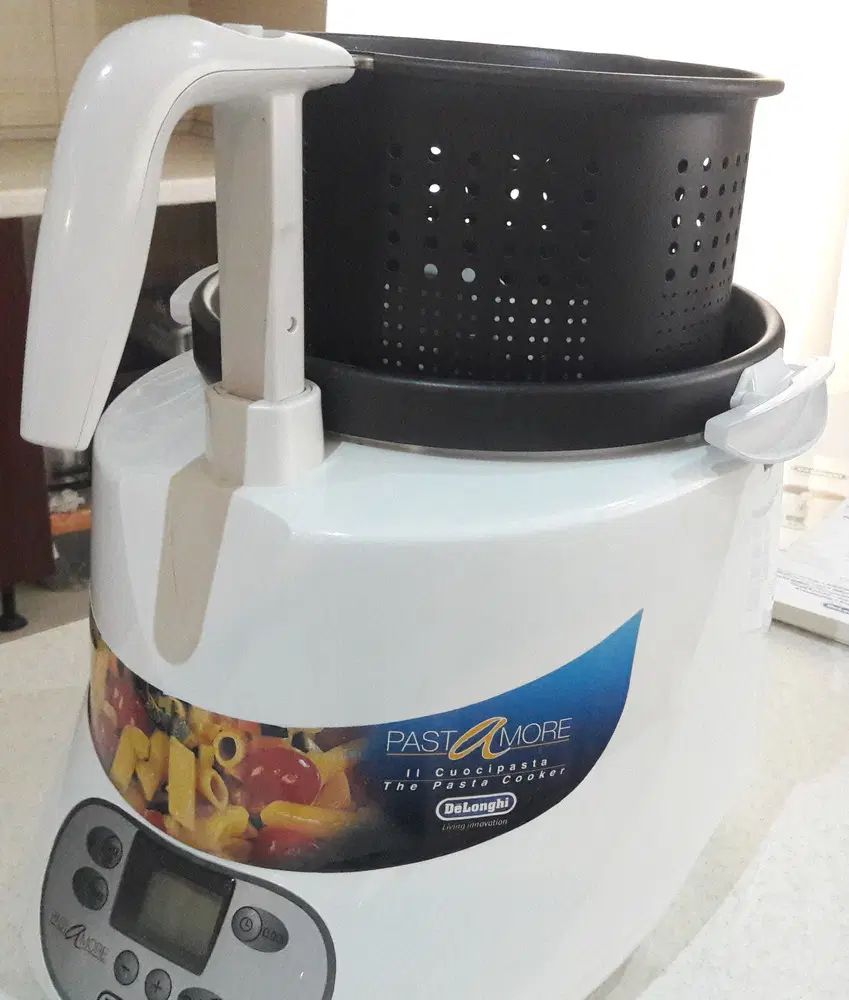 پاستاپز سفید خودکار ایتالیا Delonghi همراه راهنما|اجاق گاز و لوازم برقی پخت‌وپز|تهران, فرحزاد|دیوار
