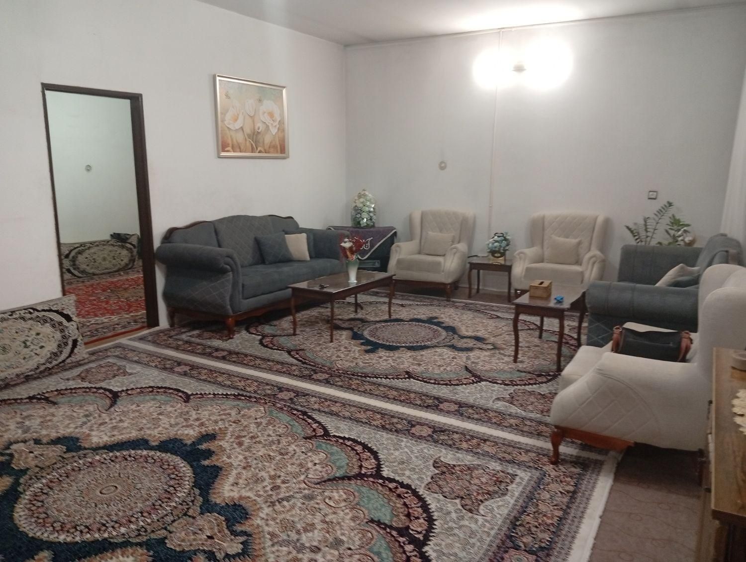 اجاره آپارتمان ۹۰ متری ۱ خوابه طبقه ۱ چراغچی 1|اجارهٔ آپارتمان|مشهد, ایثارگران|دیوار