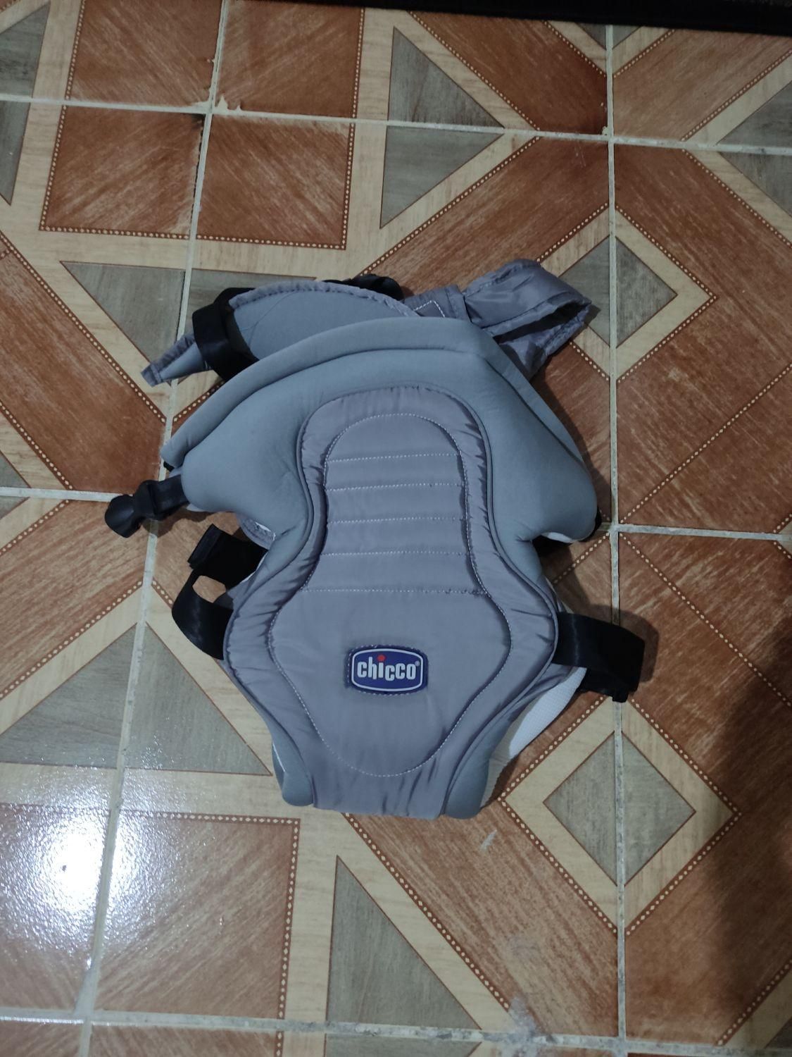 آغوشی|کالسکه و لوازم جانبی|رباط‌کریم, رباط‌کریم|دیوار