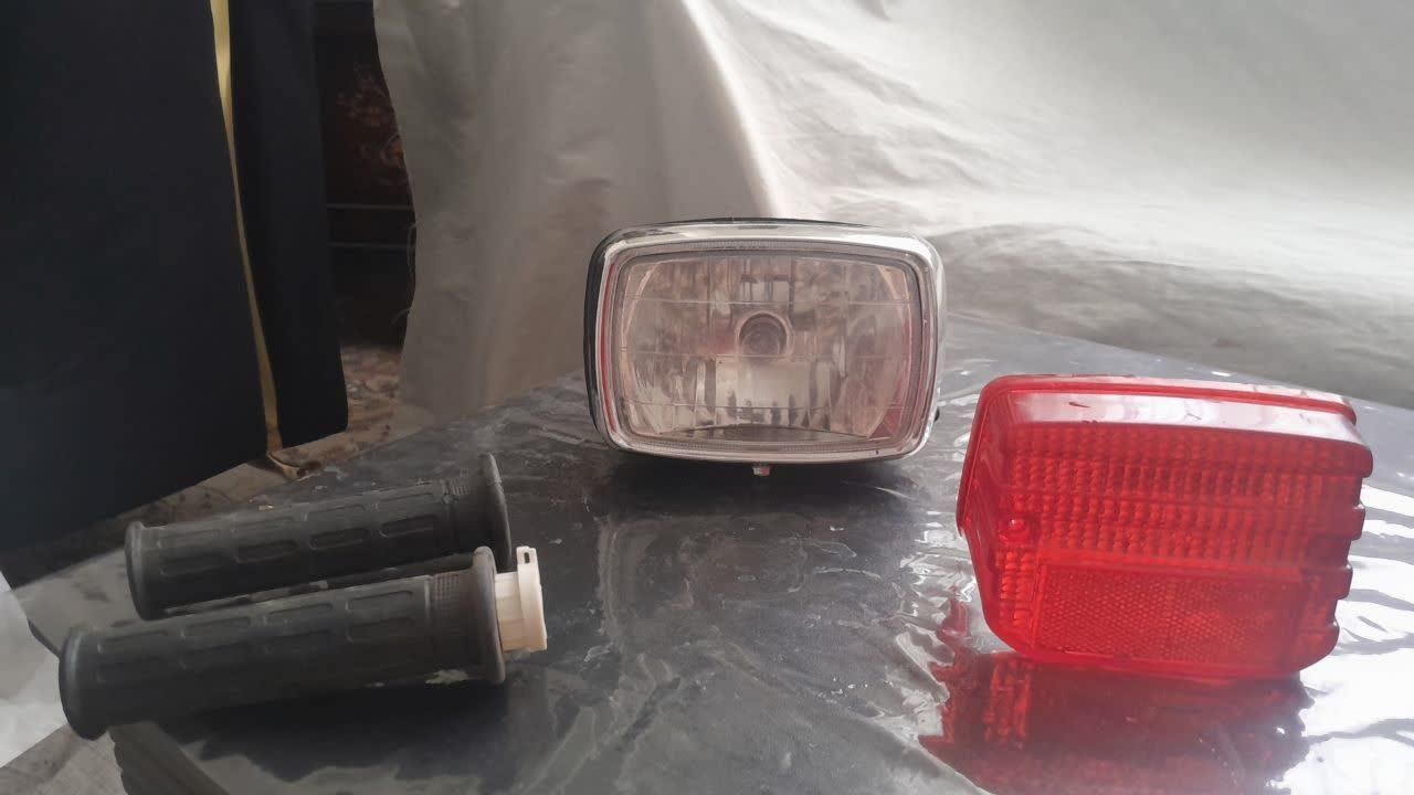 کله چراغ موتور هندا خطر عقب  دسته گاز|قطعات یدکی و لوازم جانبی|مشهد, سجادیه|دیوار