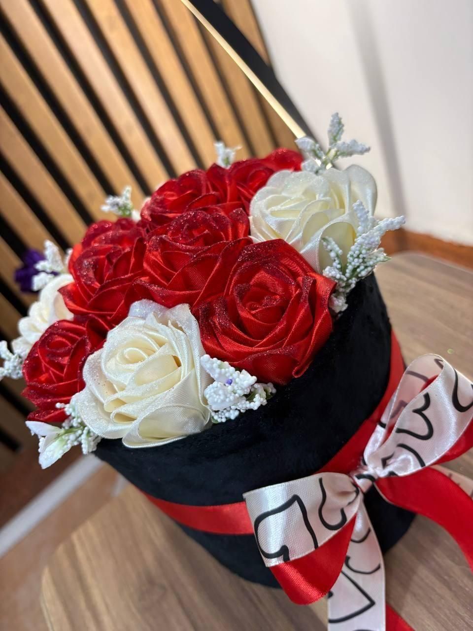 گل روبانی|گل مصنوعی|رشت, پیرکلاچای|دیوار