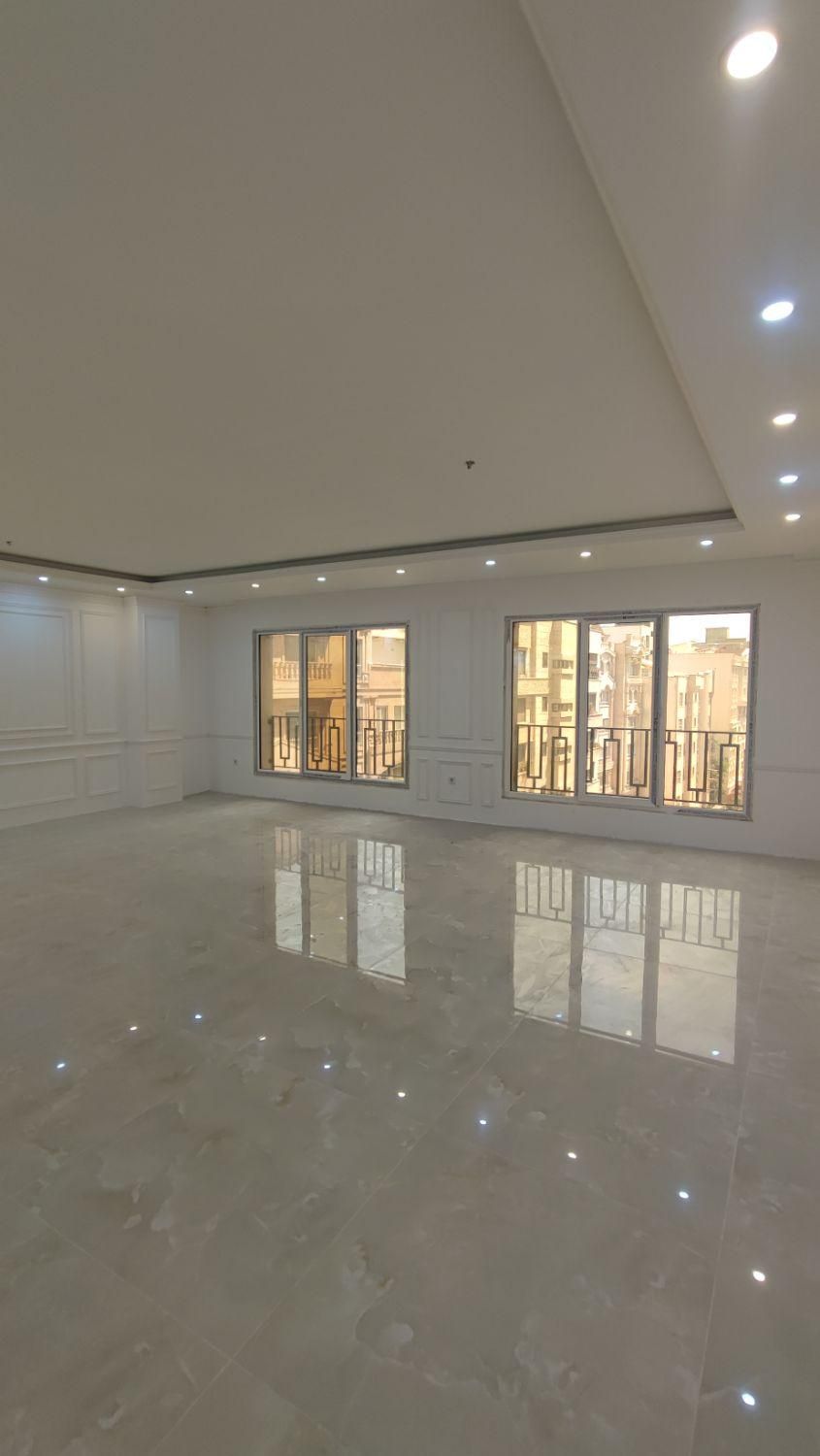 تکواحدی ۲۳۰ متری خیابان هراز کوچه برند/ میدان قائم|فروش آپارتمان|آمل, |دیوار