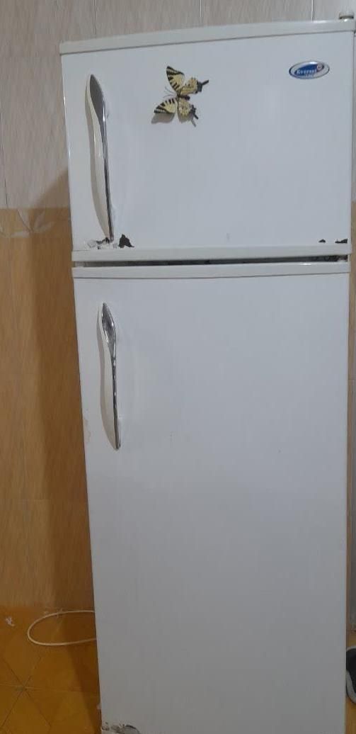 دو عدد یخچال فریزر برای منزل|یخچال و فریزر|آباده, |دیوار