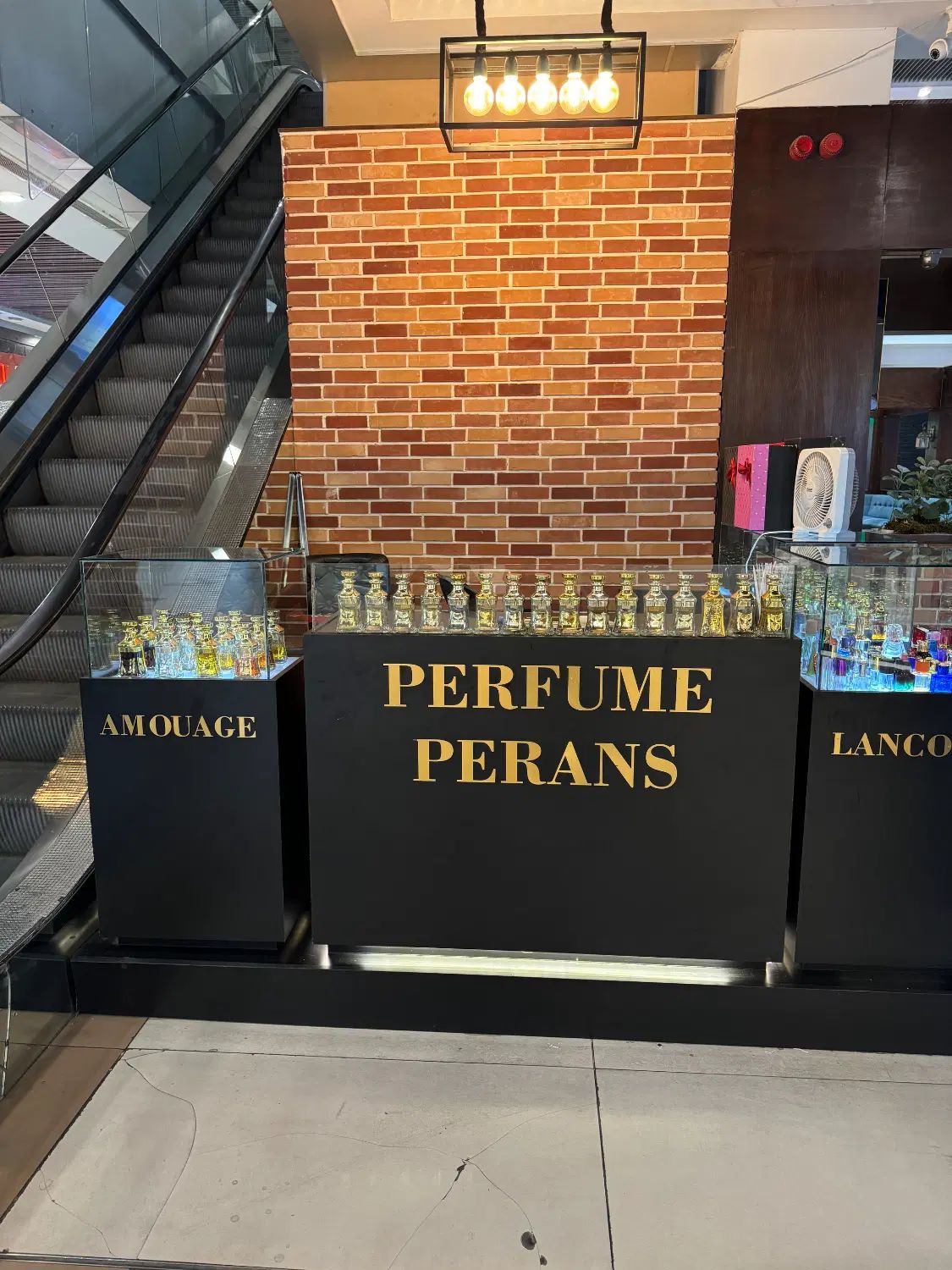 واگذاری کانتر عطر|اجارهٔ مغازه و غرفه|تهران, گرگان|دیوار