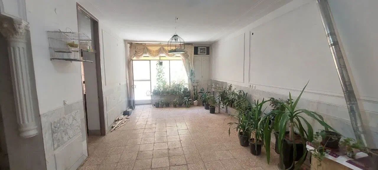 منزل ویلایی ۲۷۳ متری ۳ خوابهای در مولوی شمالی|فروش خانه و ویلا|نجف‌آباد, هفده شهریور|دیوار
