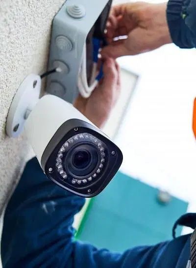 نصب دوربین مداربسته و تعمیر دوربین و دستگاه DVR|خدمات پیشه و مهارت|کرمان, |دیوار