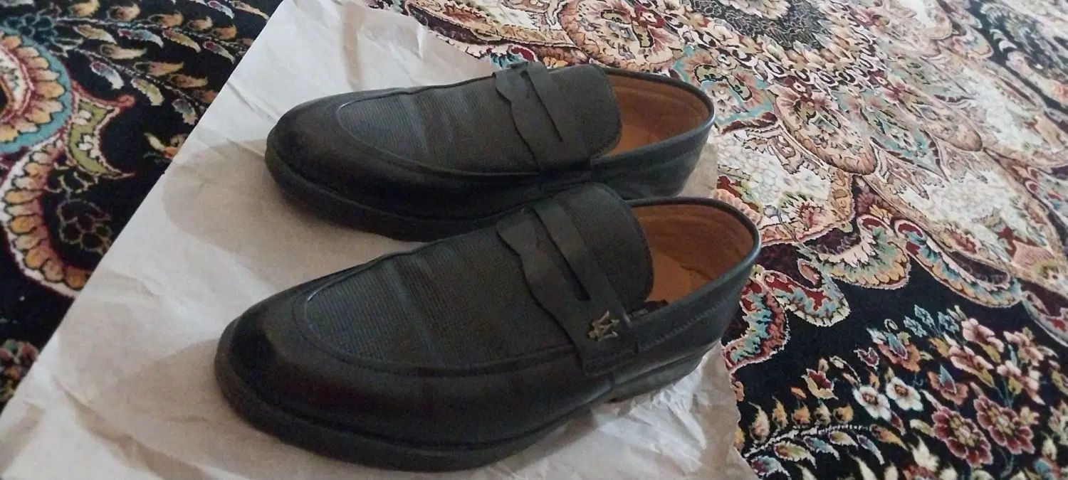 کفش مردانه نونو سایز ۴۰ ۵ یا ۶ ساعت پوشیده شده|کیف، کفش، کمربند|اسلام‌شهر, مطهری|دیوار