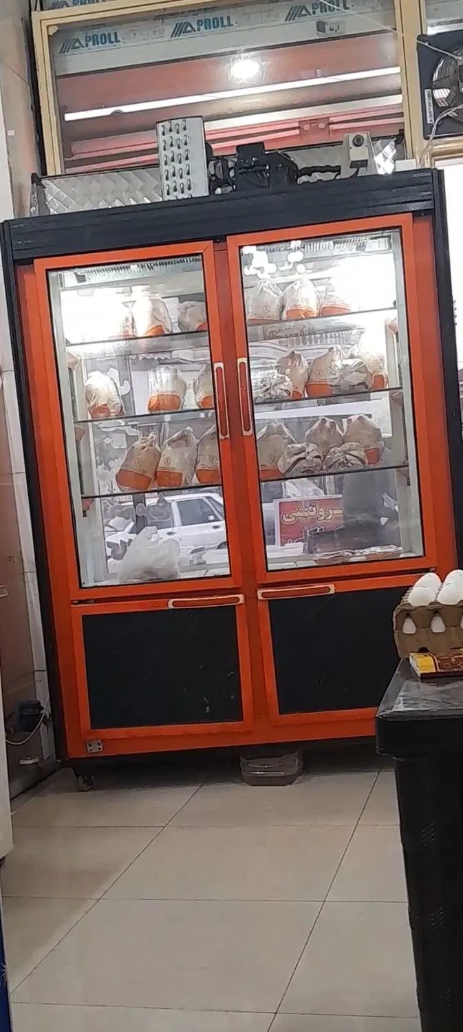فروش یخچال ۱۵۰ مخصوص مرغ‌گوشت‌سوپرمارکت|فروشگاه و مغازه|آستانه اشرفیه, |دیوار