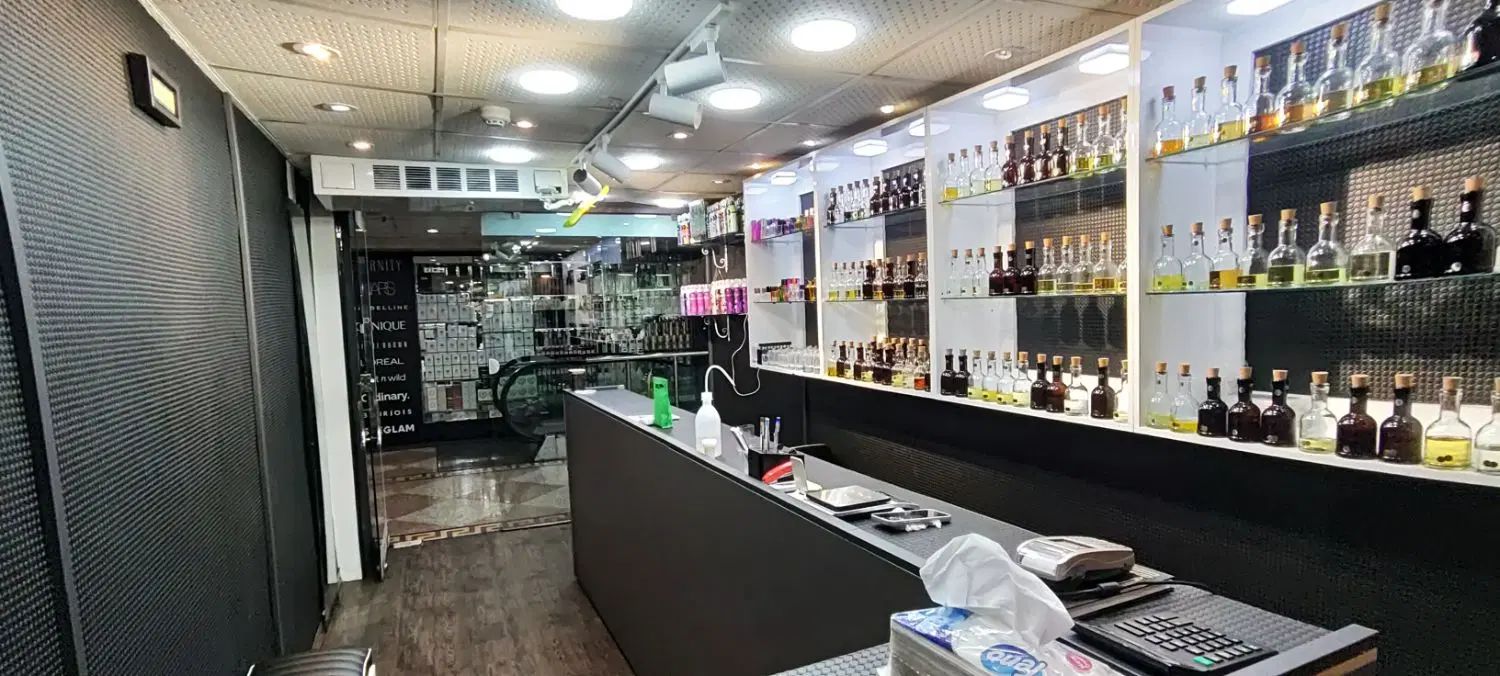 مغازه ۱۷متری در مجتمع تجاری دنیای نور (ب رسالت)|فروش مغازه و غرفه|تهران, شمس‌آباد|دیوار