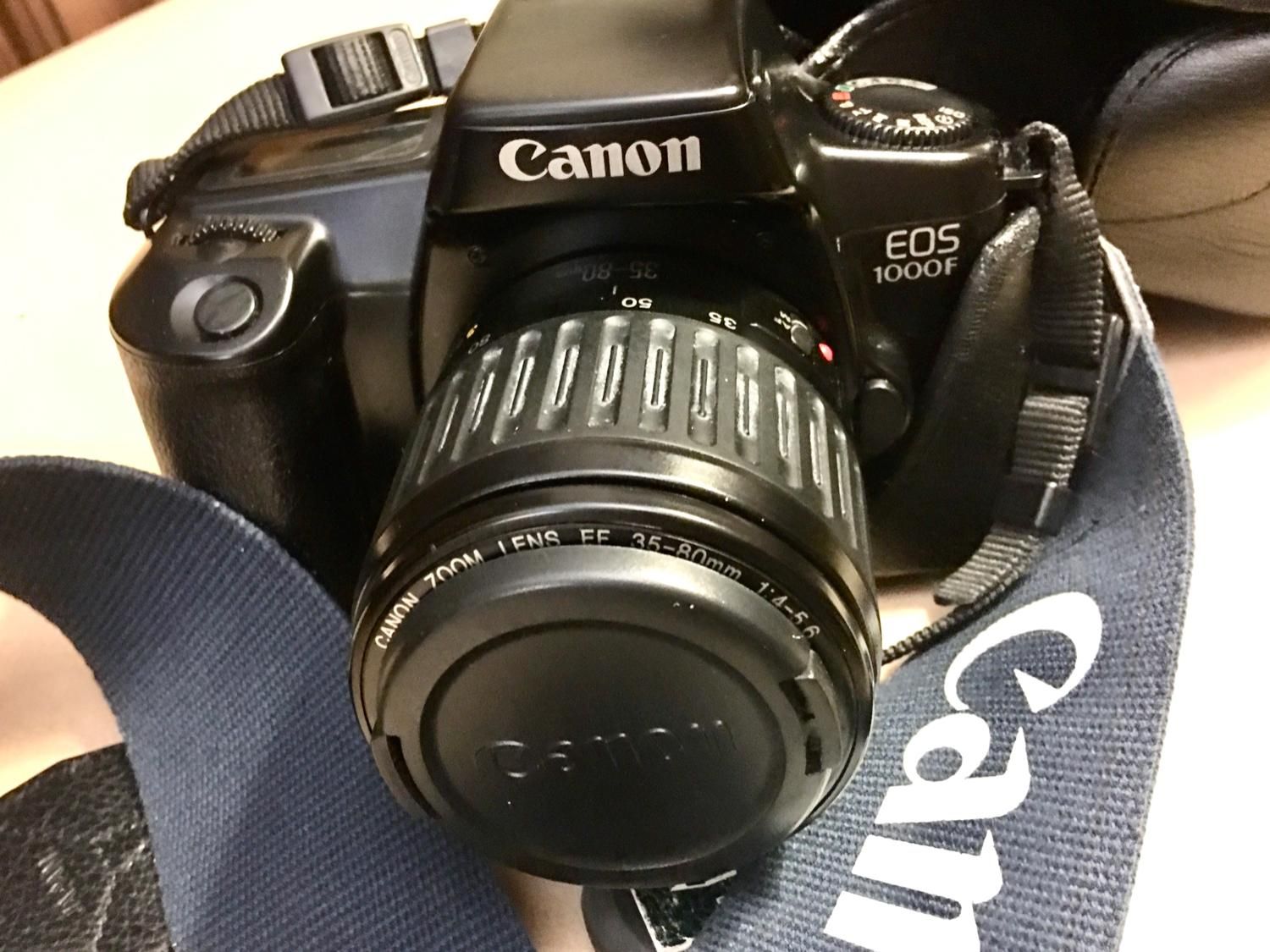 Canon EOS 1000 دوربینی کلاسیک، کارآمد و کلکسیونی|دوربین عکاسی و فیلم‌برداری|تهران, نیاوران|دیوار