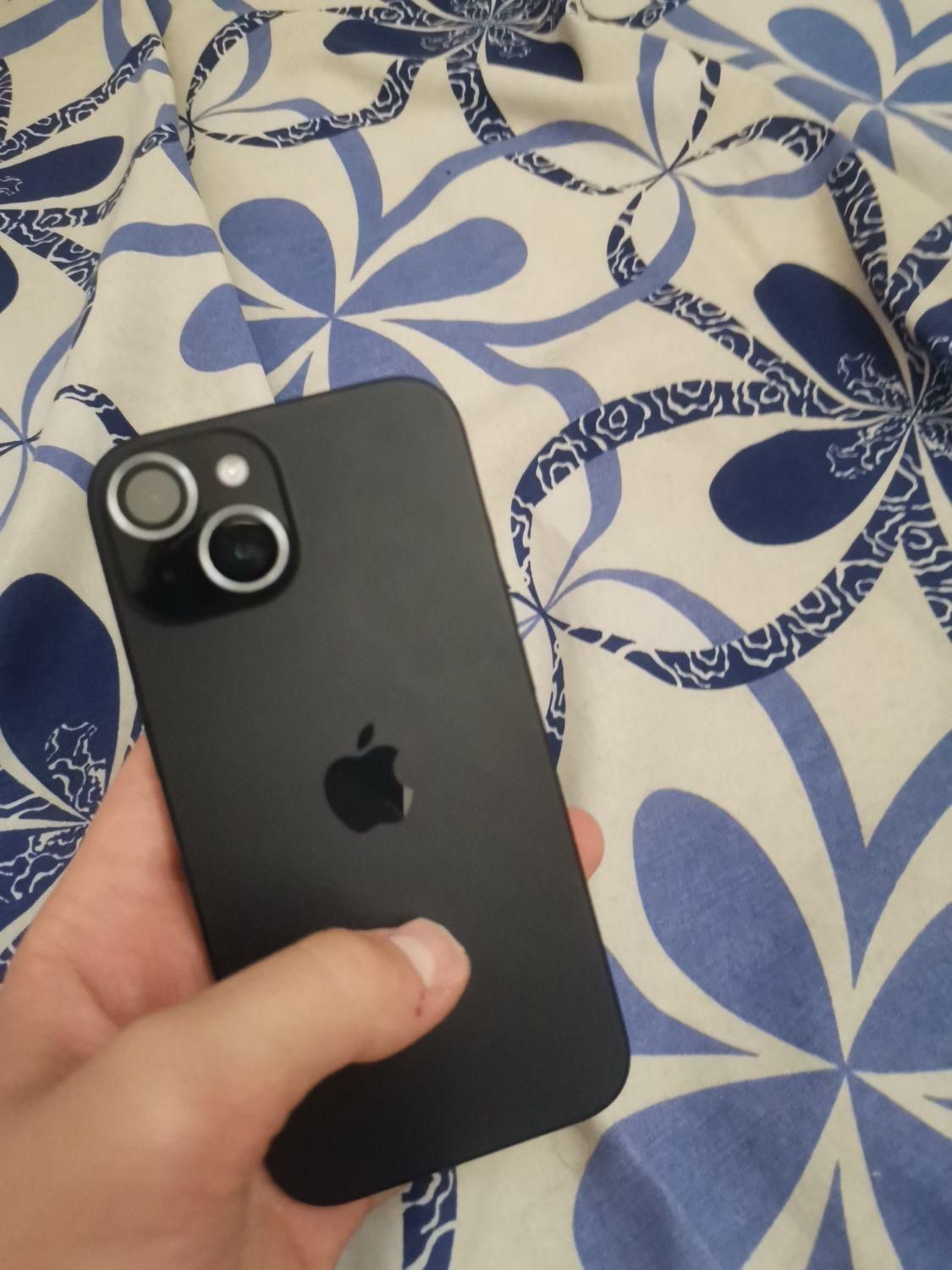 اپل iPhone 15 با حافظهٔ ۱۲۸ گیگابایت|موبایل|اصفهان, ملک‌شهر|دیوار