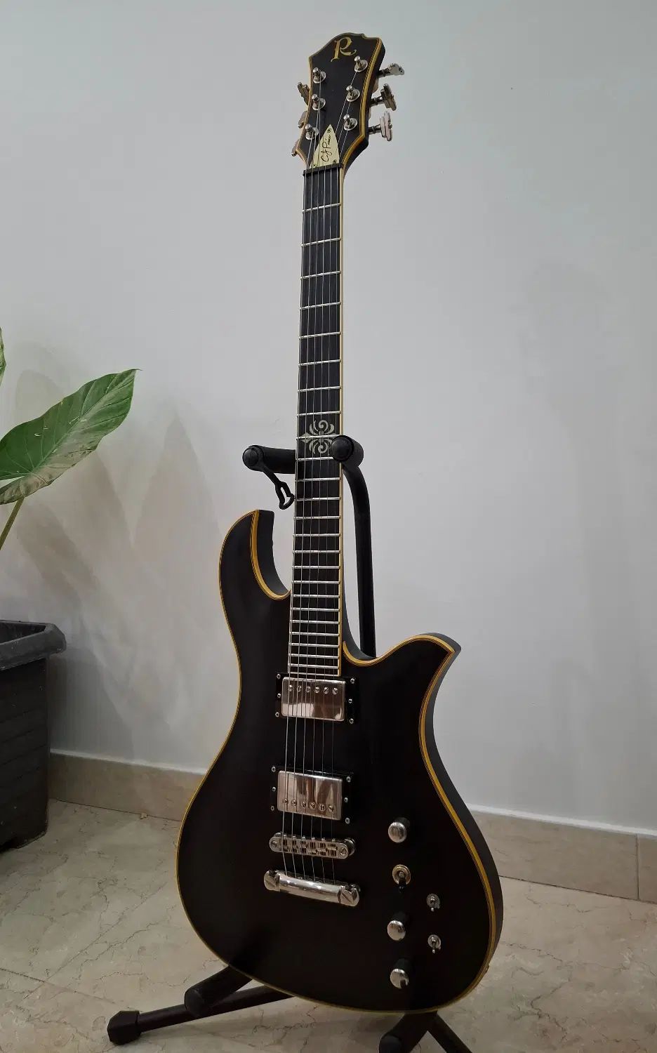 گیتار الکتریک bc rich|گیتار، بیس، امپلیفایر|تهران, هروی|دیوار
