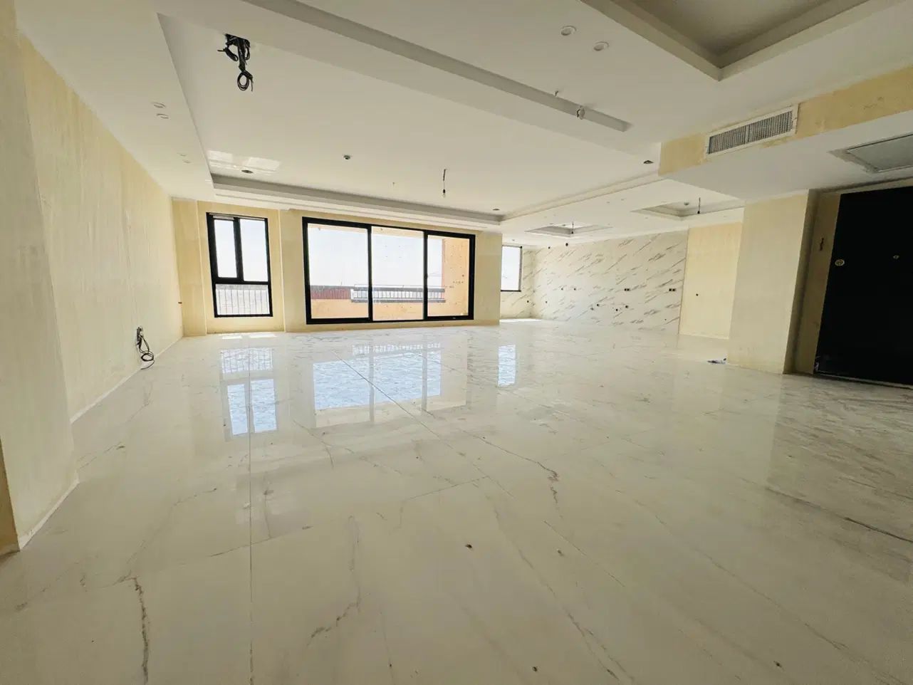 عمارت لاکچری در متراژ ۲۵۵  ۲۰۰  ۱۷۵ در جهانشهر|فروش آپارتمان|کرج, کوی کارمندان شمالی|دیوار