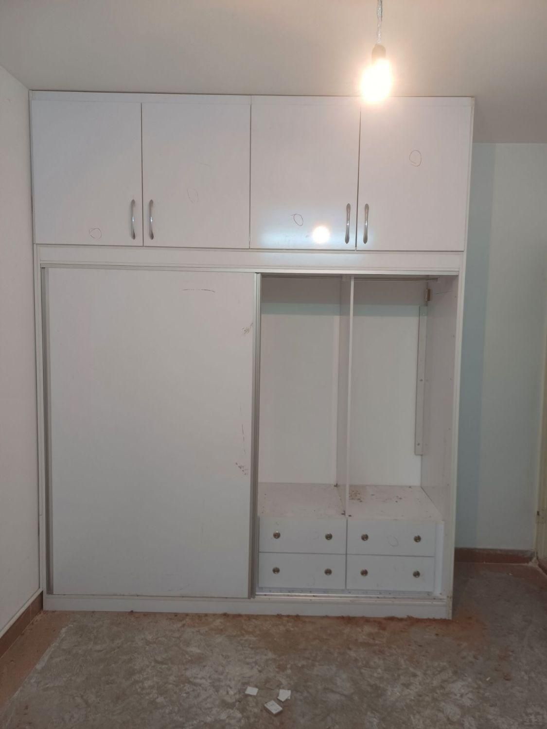 ** کمد دیواری ریلی تمام سفید **|جاکفشی، کمد، دراور|اردبیل, |دیوار