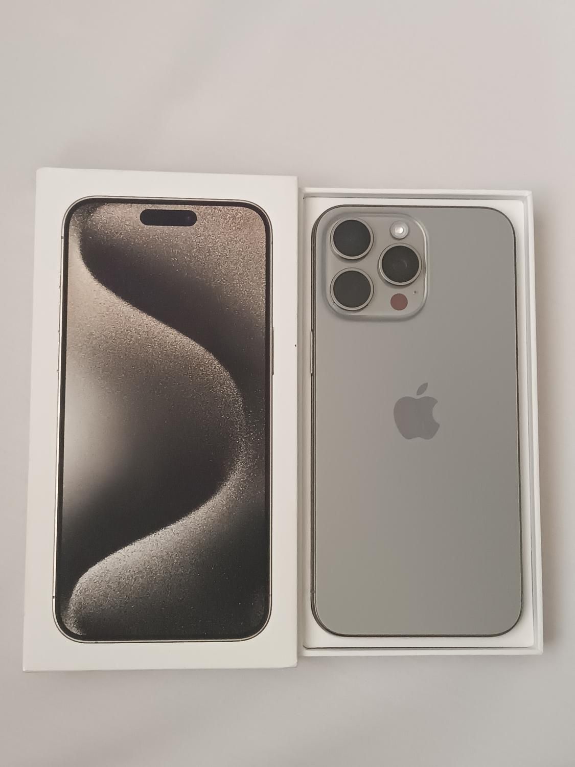 اپل iPhone 15 Pro Max با حافظهٔ ۵۱۲ گیگابایت|موبایل|مشهد, امیریه|دیوار