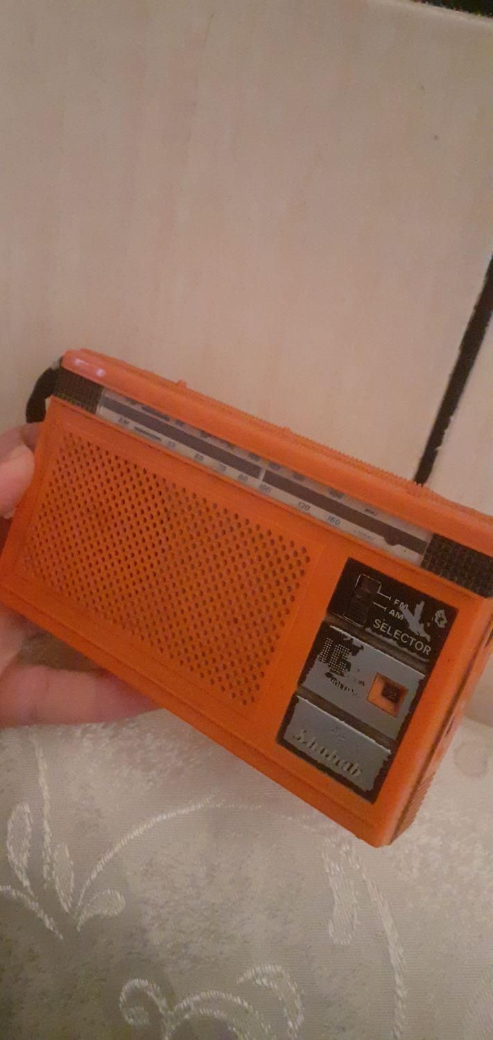 رادیو کلکسیونی|کلکسیون اشیاء عتیقه|اندیمشک, |دیوار