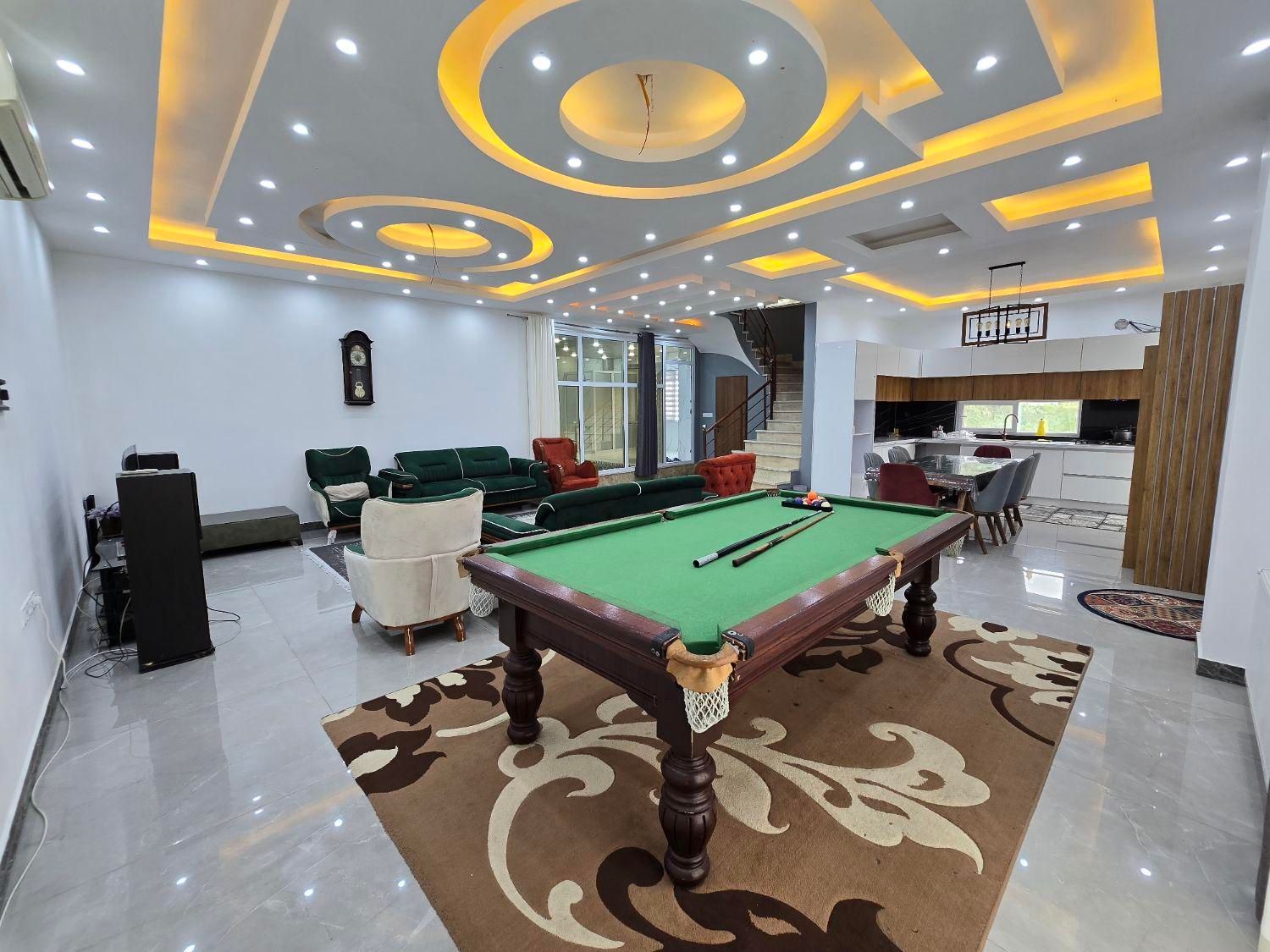 +تریبلکس۴خواب استخربیلیاردفوتبالدستی سیستم صوتی|اجارهٔ کوتاهمدت ویلا و باغ|سلمانشهر, |دیوار