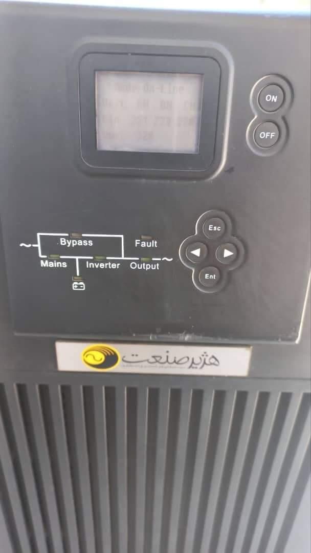 برق اضطراری یو پی اس UPS|قطعات و لوازم جانبی رایانه|قم, چهار مردان|دیوار