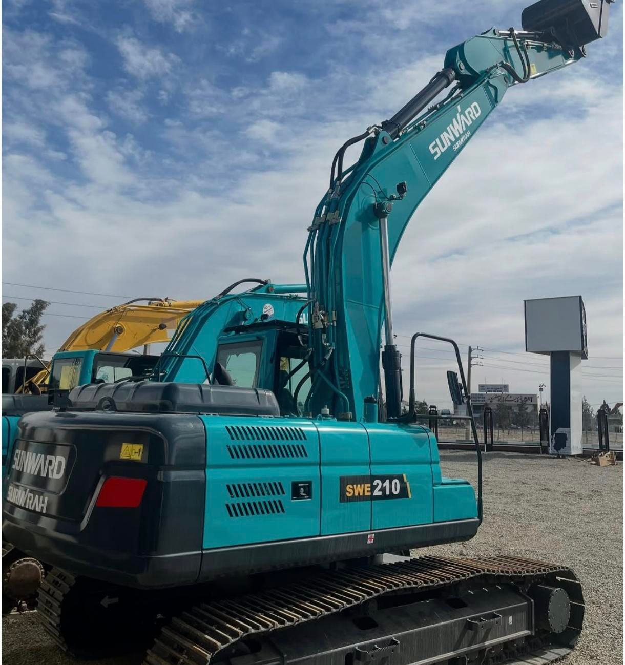 اجاره بیل زنجیری و مکانیکی|خدمات حمل و نقل|قم, بنیاد|دیوار