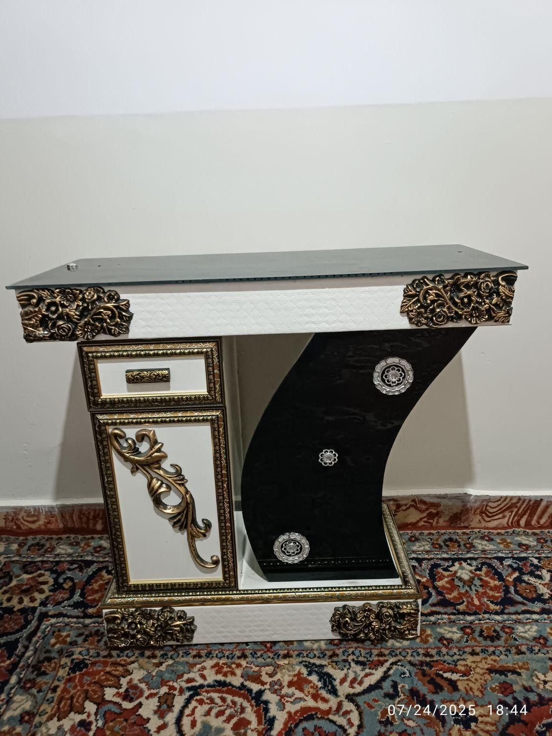 آینه و شمعدان چوبی|بوفه، ویترین، کنسول|ابهر, |دیوار