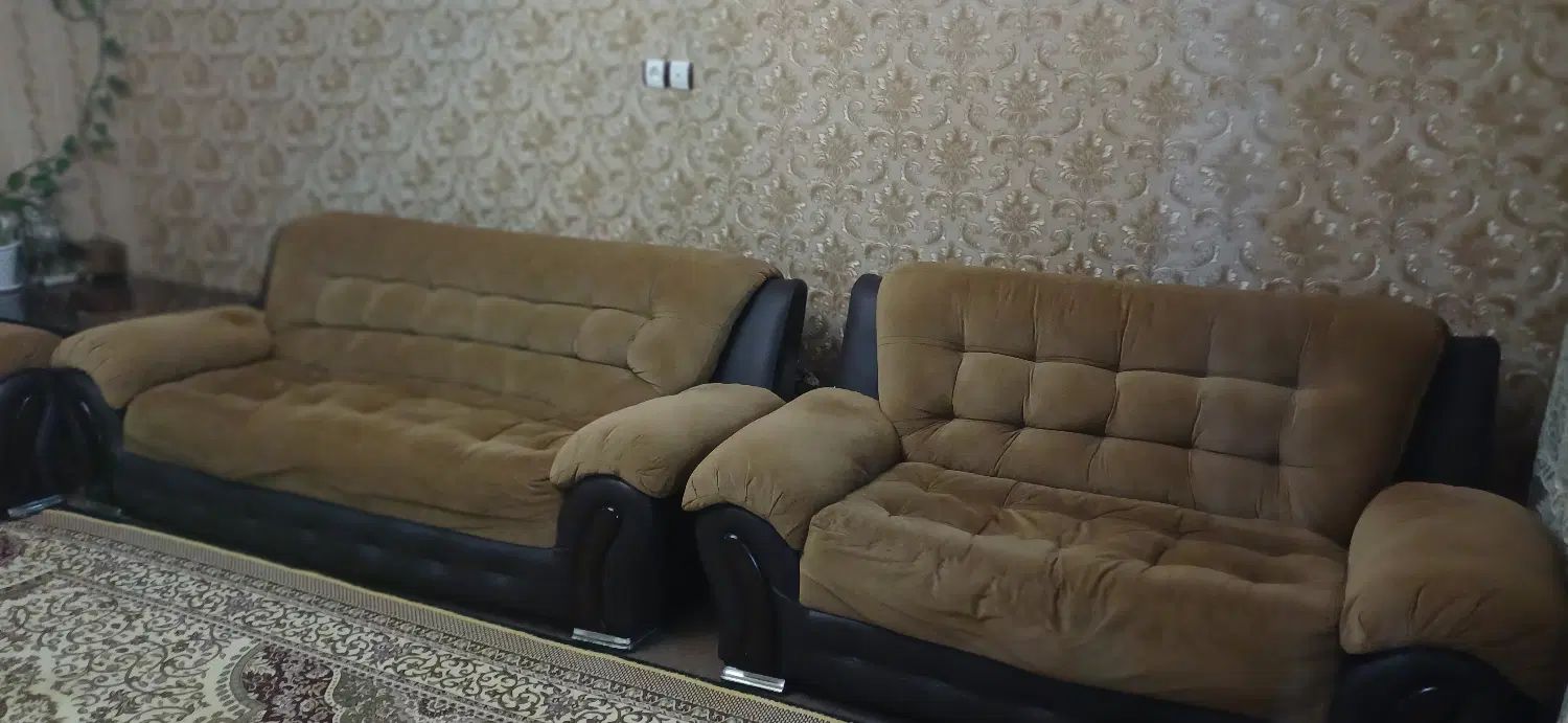 مبل ۸ نفره|مبلمان خانگی و میز عسلی|اصفهان, بهارستان|دیوار