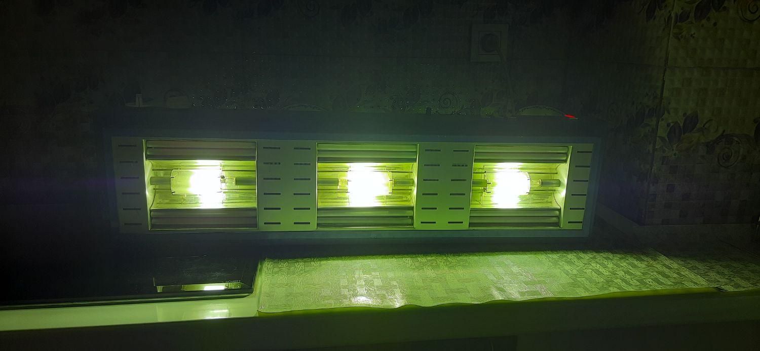 دستگاه سولاریوم قدیمی تمام قسمتها فابریک و سالم|آرایشی، بهداشتی، درمانی|مشکیندشت, |دیوار