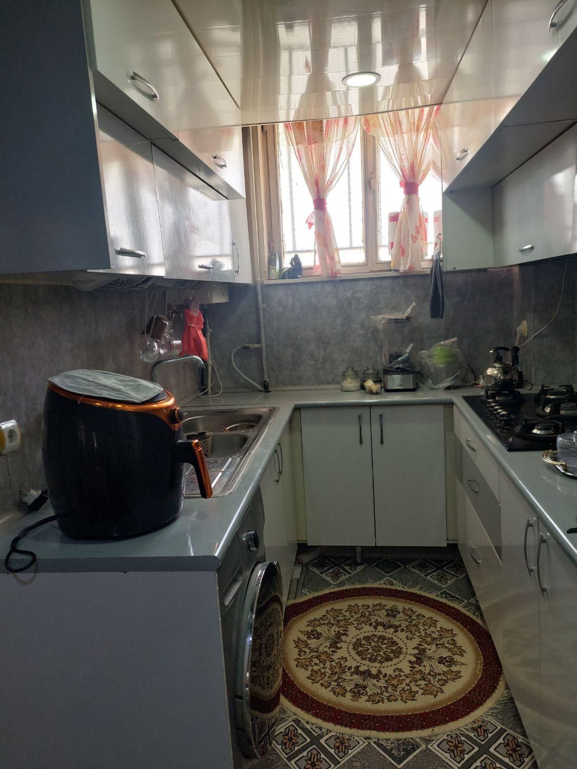 خانه دارای یک اتاق تمیز .طبقه ۳ از۴.شهرک بهشتی|فروش آپارتمان|مشهد, محمدآباد|دیوار