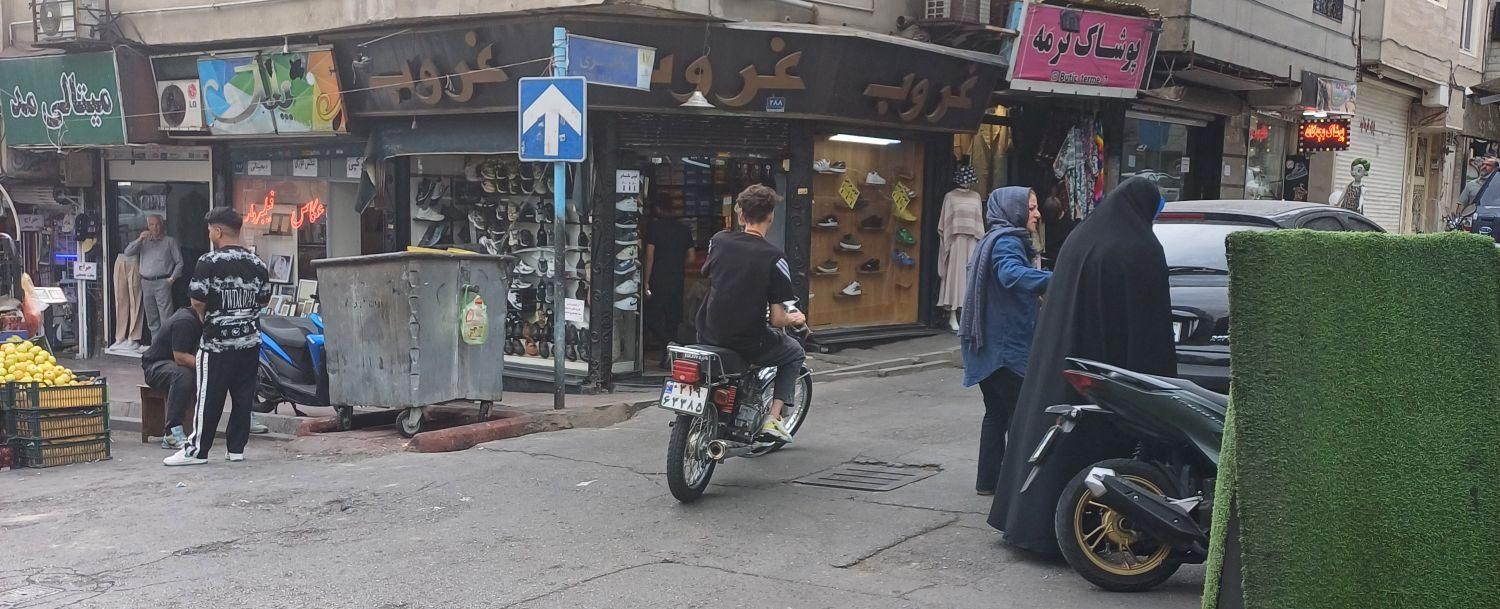 ۱۸متر ۳نبش ۲۰متر انباری بر اصلی شمیران نو|اجارهٔ مغازه و غرفه|تهران, شمیران‌نو|دیوار