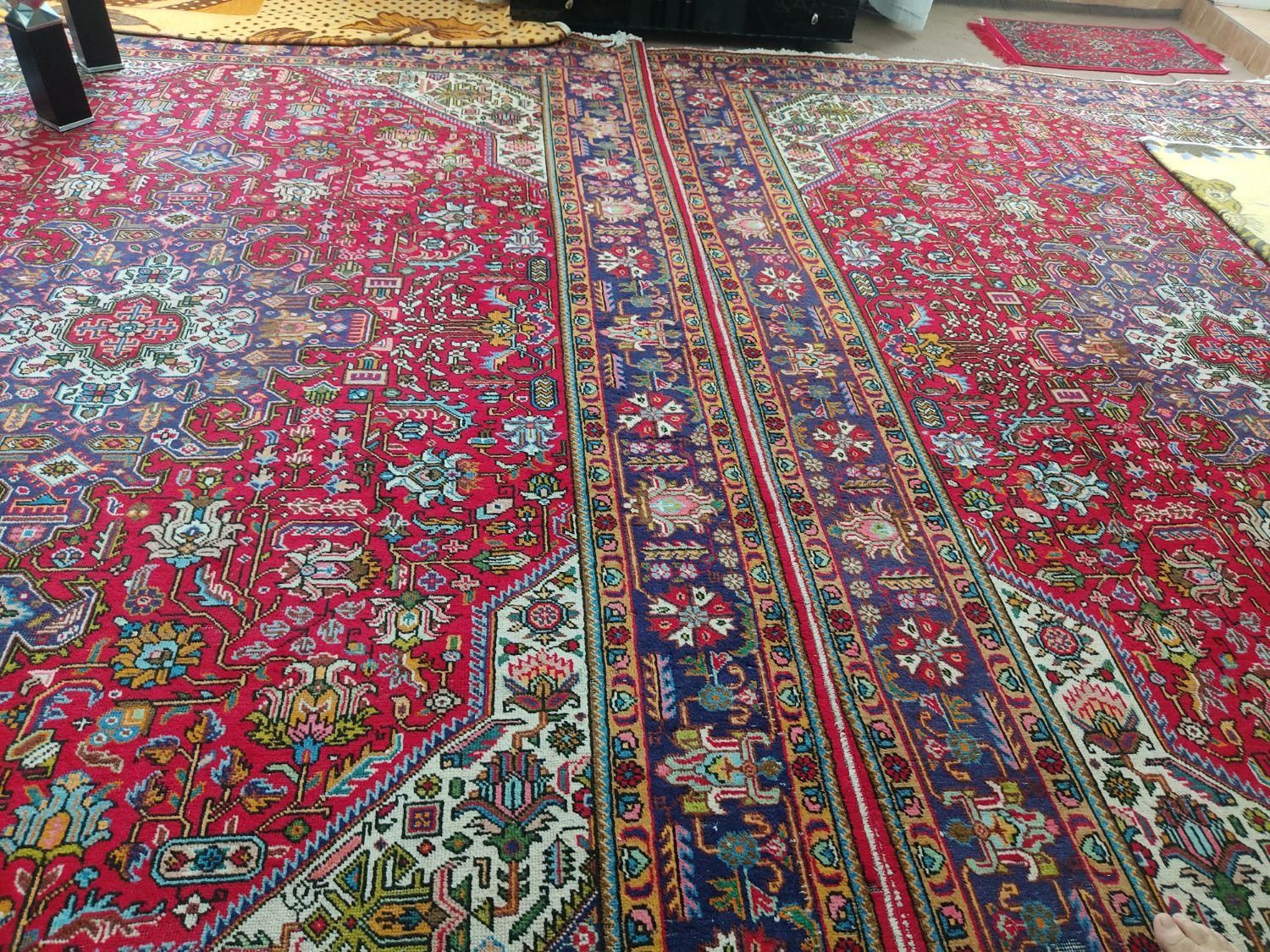دو عدد فرش سنتی از جنس پشم|فرش|ارومیه, |دیوار