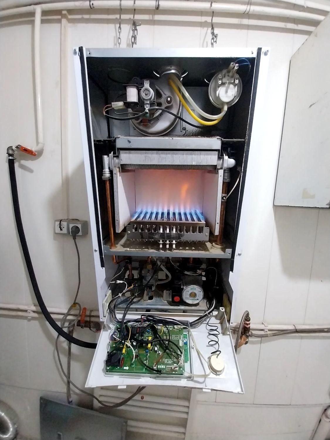 تعمیرات/تعمیرکار پکیج دیواری|خدمات پیشه و مهارت|سنندج, |دیوار