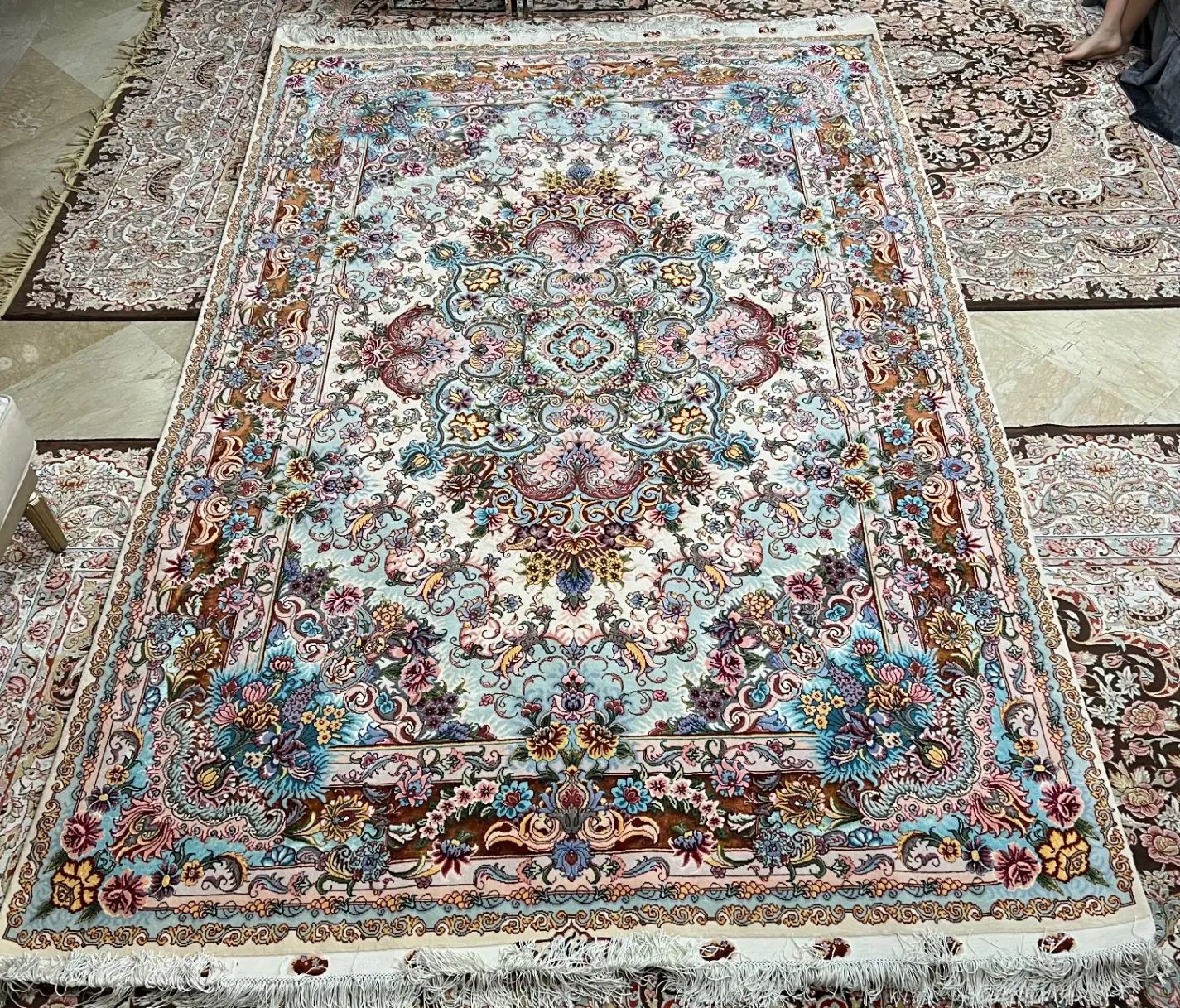 ۲ عدد ۶ متری تبریز ابریشم  ((آگهی شخصی))|فرش|تهران, آسمان|دیوار