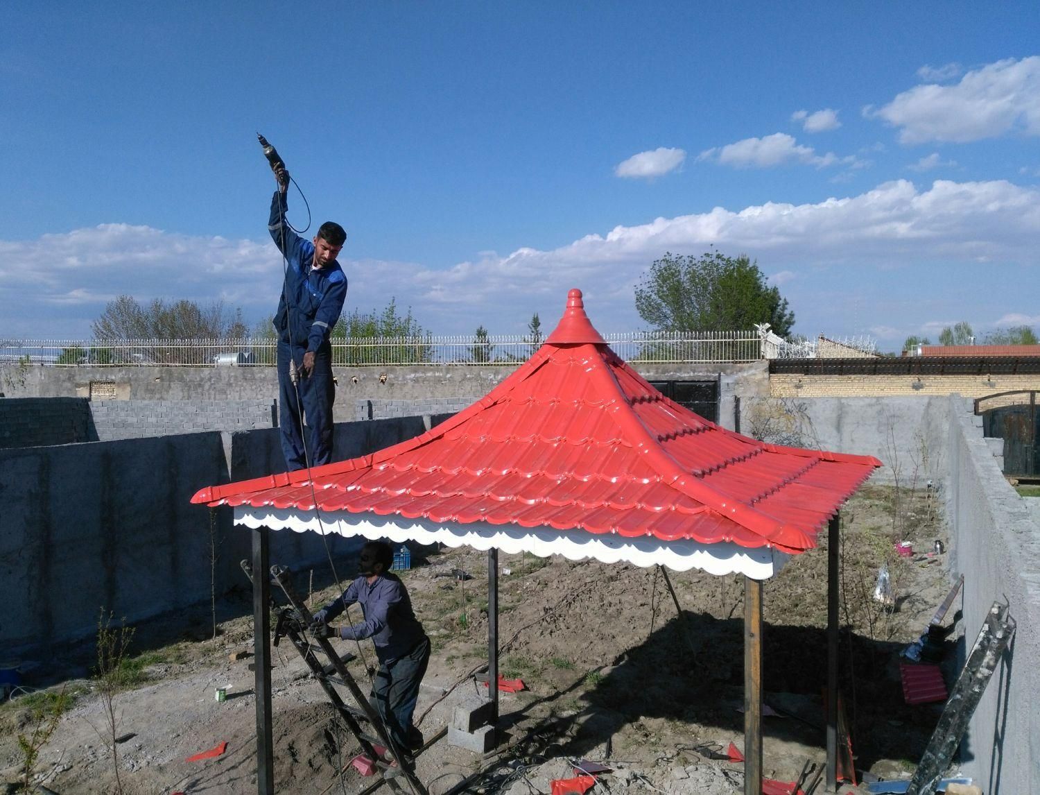 سقف‌شیبدارشیروانی سبک الاچیق سایبان اسکلت سوله‌‌|خدمات پیشه و مهارت|مشهد, پنجتن|دیوار