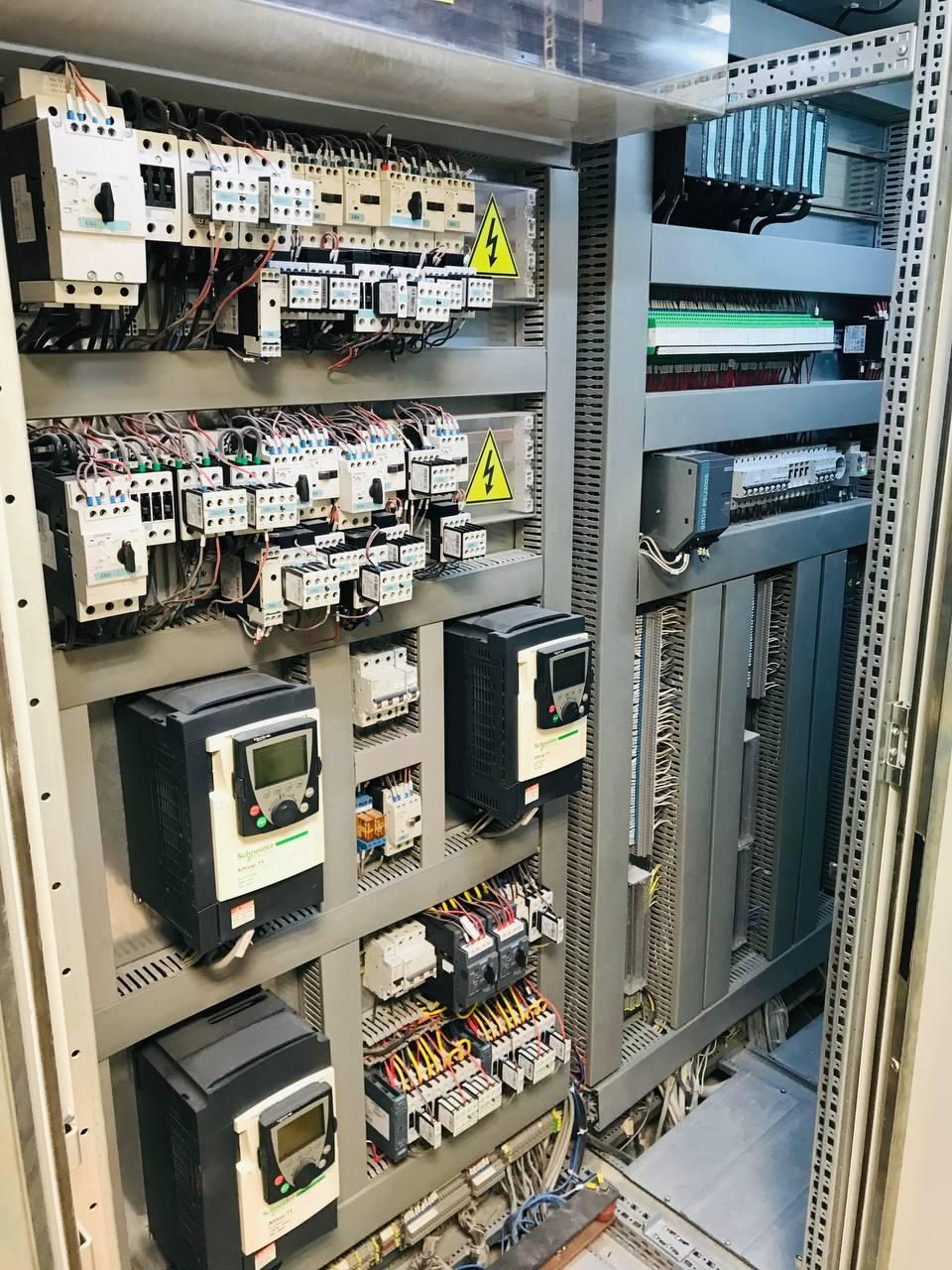 برقکار صنعتی/مونتاژ تابلو،آسیاب،میکسر،ژنراتور|خدمات پیشه و مهارت|بیرجند, |دیوار