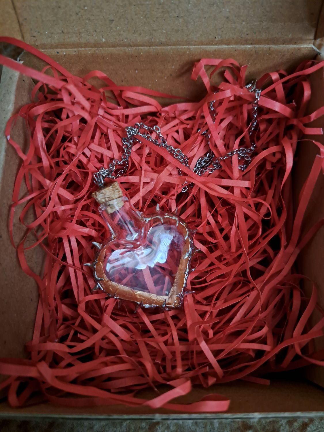 گردنبند جای خون طرح قلب دستساز|بدلیجات|رشت, دروازه لاکان|دیوار