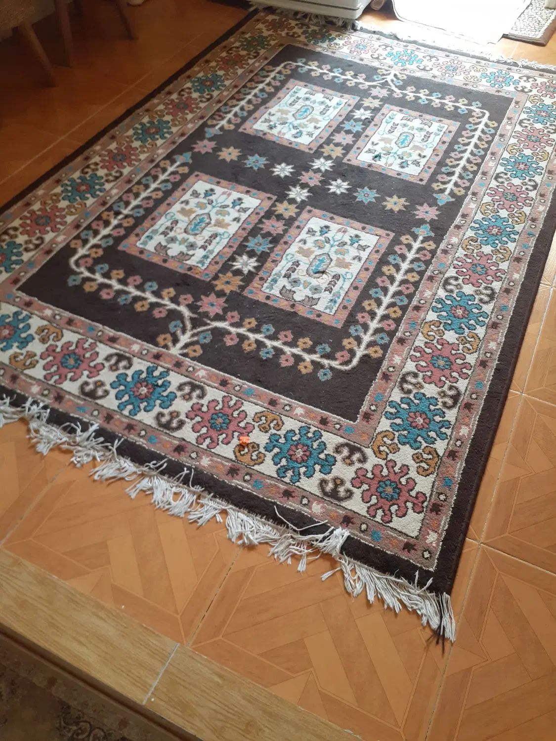 یه تخته فرش ۴ متری به همراه سه تخته گلیم فرش ۱.۵|فرش|شهریار, شهریار|دیوار