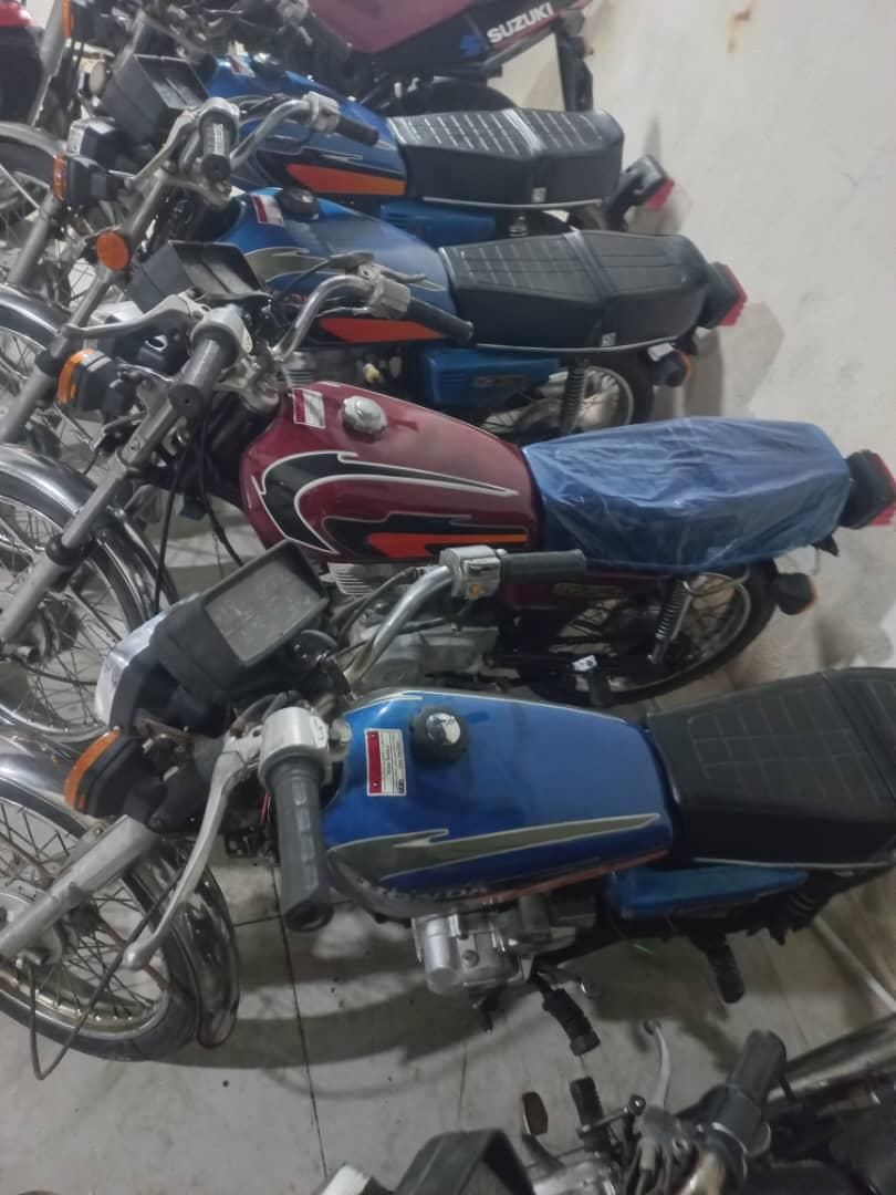 موتورهای مزایده ای در شاه حسینی . بار جدید رسید|موتورسیکلت|بندرعباس, |دیوار