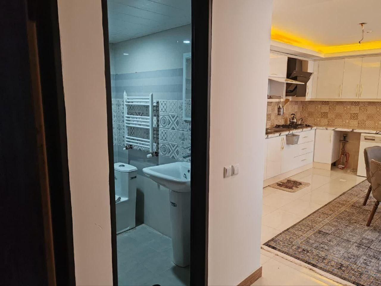 100متر مبله ویو دریاطبقه 5 جنب پل میلاد فریدونکنار|فروش آپارتمان|فریدونکنار, |دیوار