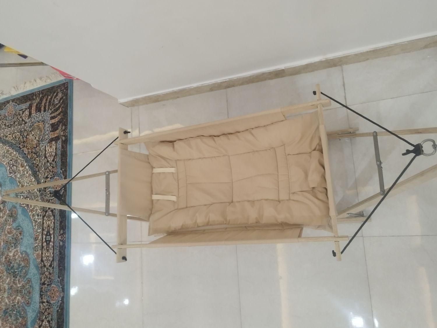 گهواره بچه|تخت و صندلی بچه|رشت, دروازه لاکان|دیوار
