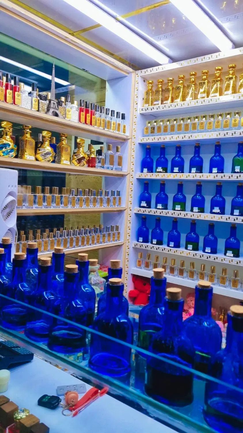 استخدام فروشنده عطر با پورسانت بالا|استخدام بازاریابی و فروش|تهران, نارمک|دیوار