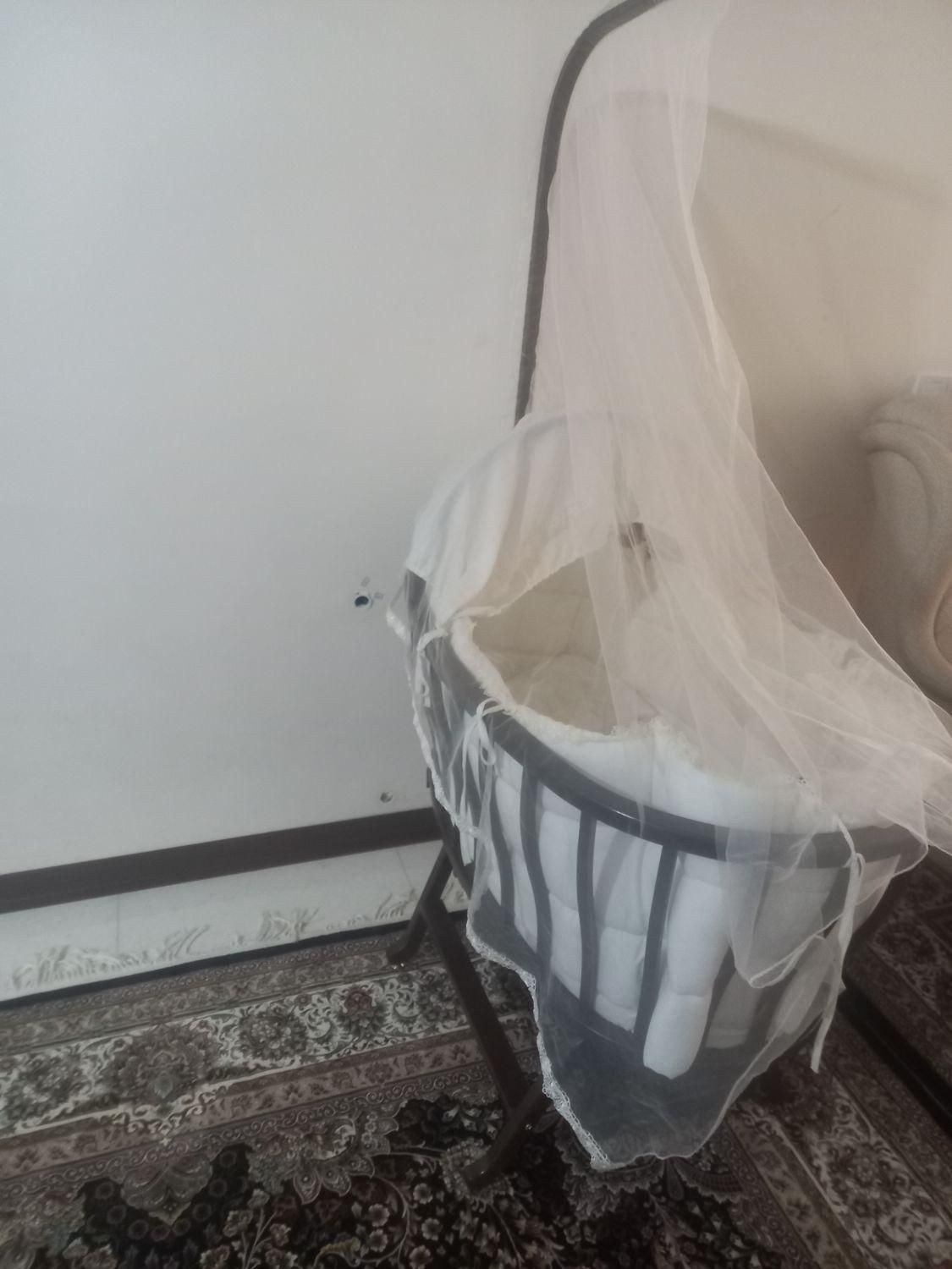 گهواره چوبی|اسباب و اثاث بچه|تهران, آبشار|دیوار