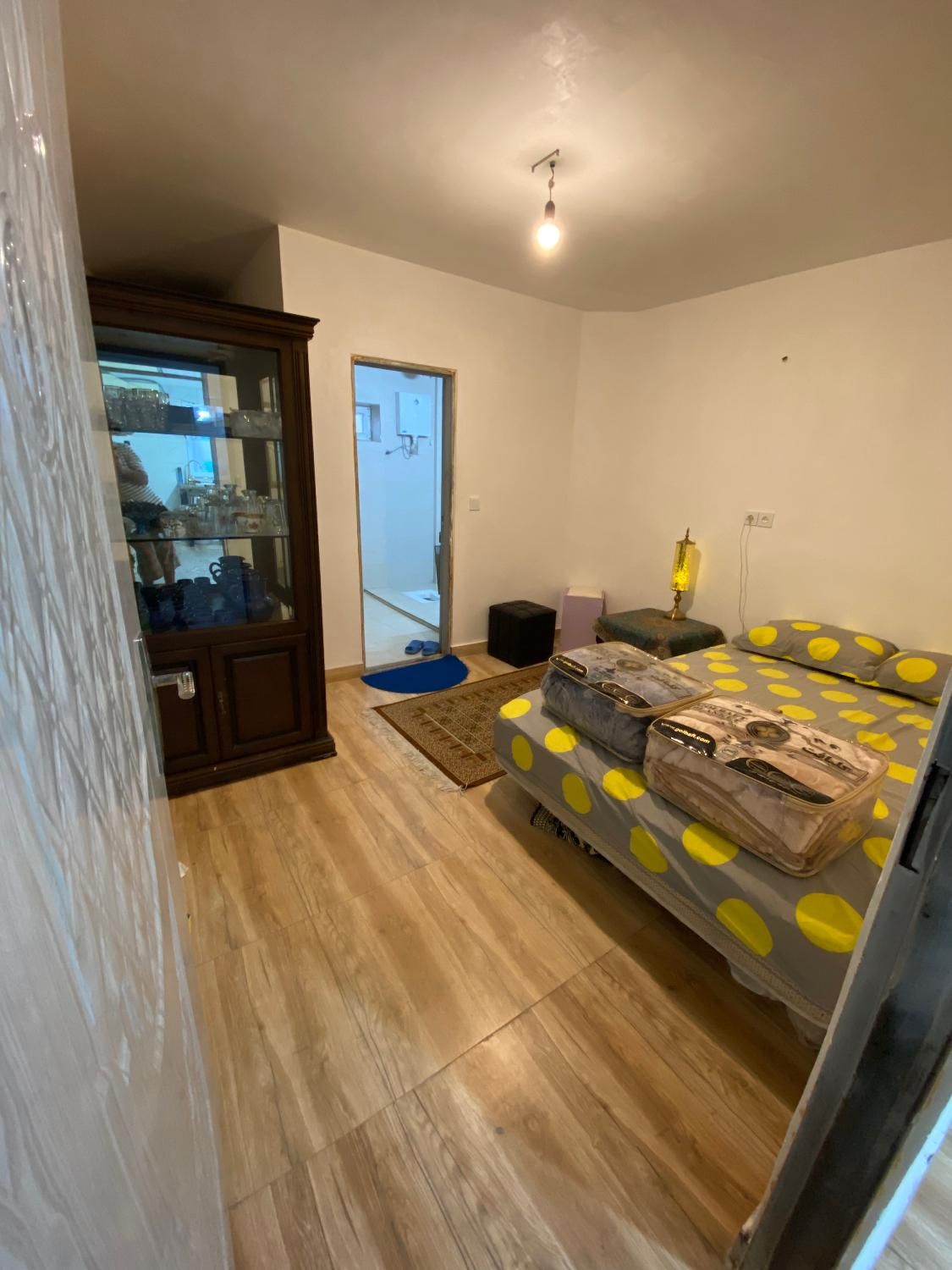 سوئیت اجاره روزانه و هفتگی و ماهانه|اجارهٔ کوتاه‌مدت آپارتمان و سوئیت|گرمسار, |دیوار