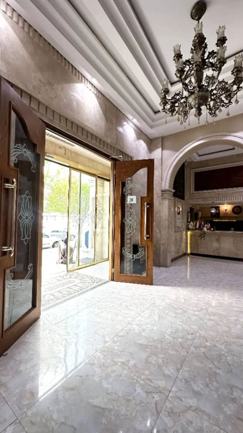 هتل نوساز تمیز سلف سرویس خیابان امام رضا ۱۲۰۰|اجارهٔ کوتاه‌مدت آپارتمان و سوئیت|مشهد, حرم مطهر رضوی|دیوار