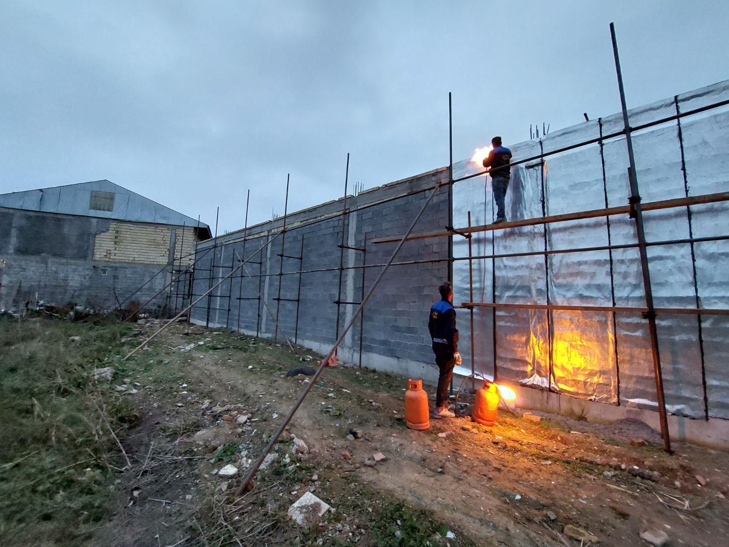 خدمات داربست فلزی و ایزوگام با تضمین کیفیت|خدمات پیشه و مهارت|رشت, بلوار گیلان|دیوار